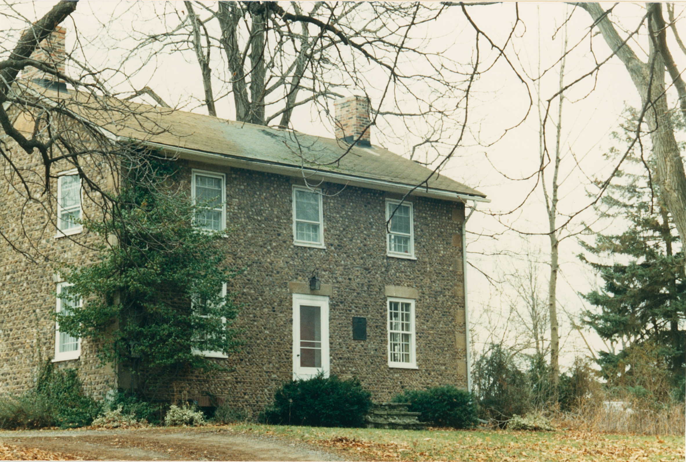 Por-1 914 River Rd 2